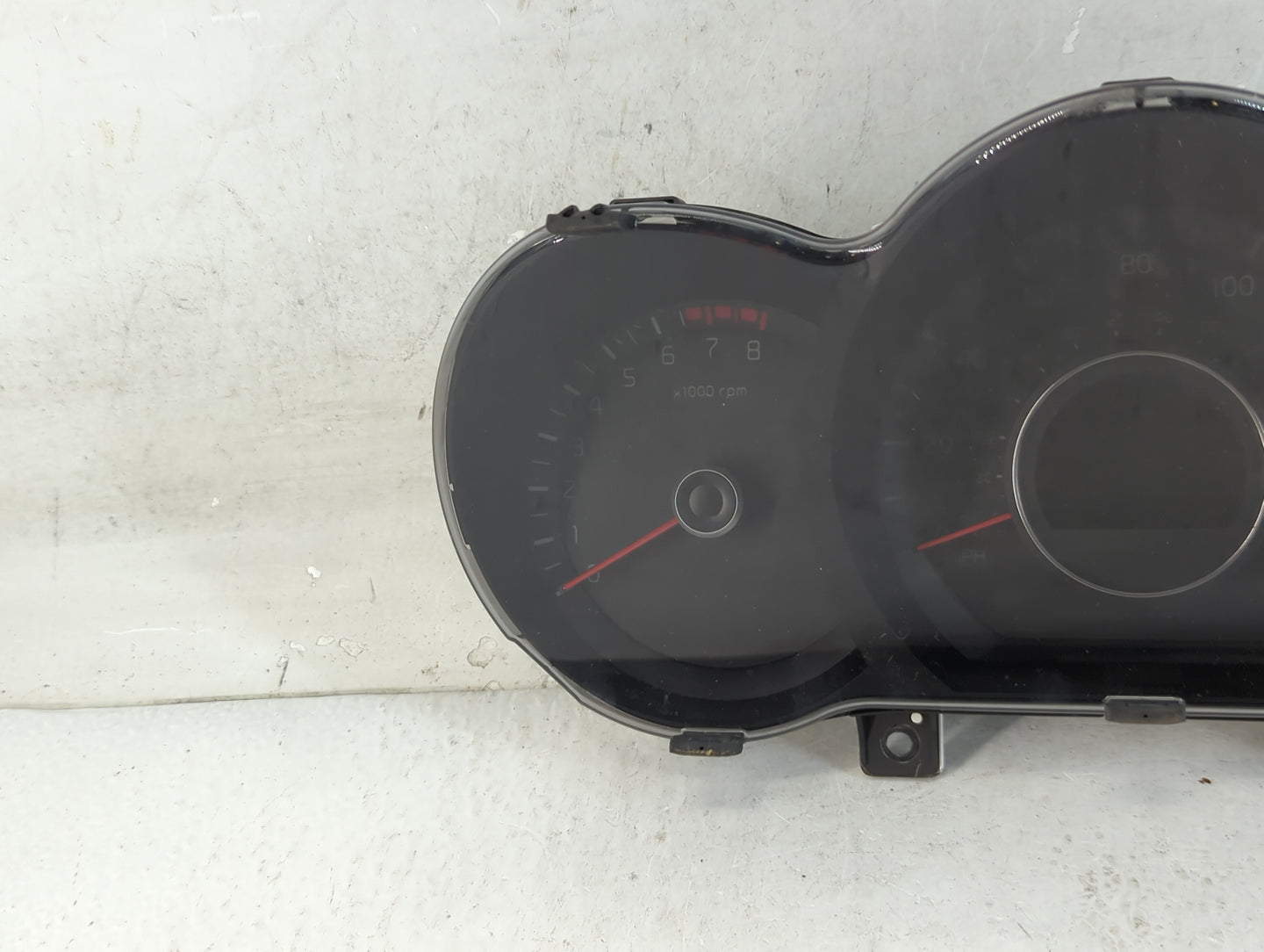 2014-2015 Kia Optima Instrument Cluster Speedometer Gauges P/N:94031-2T270 Fits Fits 2014 2015 OEM Used Auto Parts - Oemused