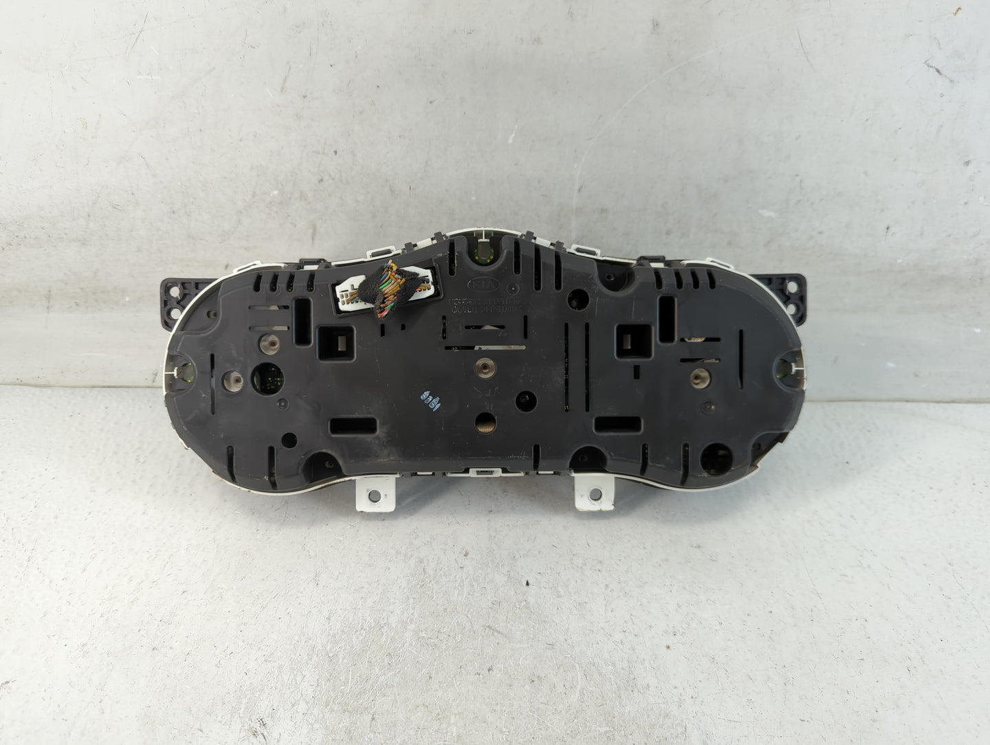 2014-2015 Kia Optima Instrument Cluster Speedometer Gauges P/N:94031-2T270 Fits Fits 2014 2015 OEM Used Auto Parts - Oemused