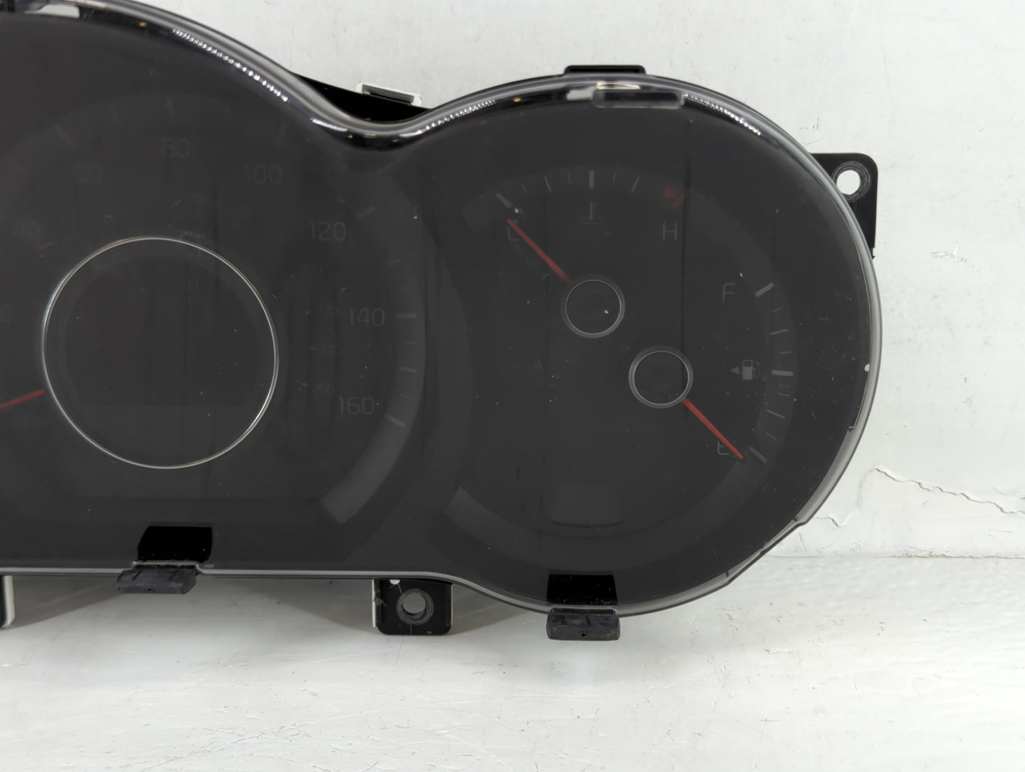 2014-2015 Kia Optima Instrument Cluster Speedometer Gauges P/N:94031-2T270 Fits Fits 2014 2015 OEM Used Auto Parts - Oemused
