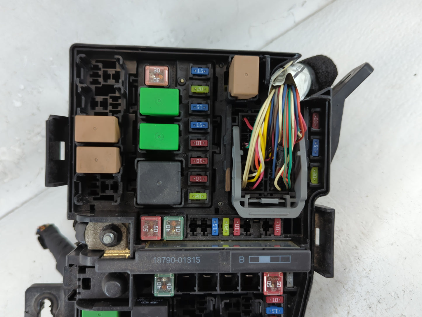 2014-2015 Kia Optima Fusebox Fuse Box Panel Relay Module P/N:91955-2T730 Fits Fits 2014 2015 OEM Used Auto Parts - Oemusedau