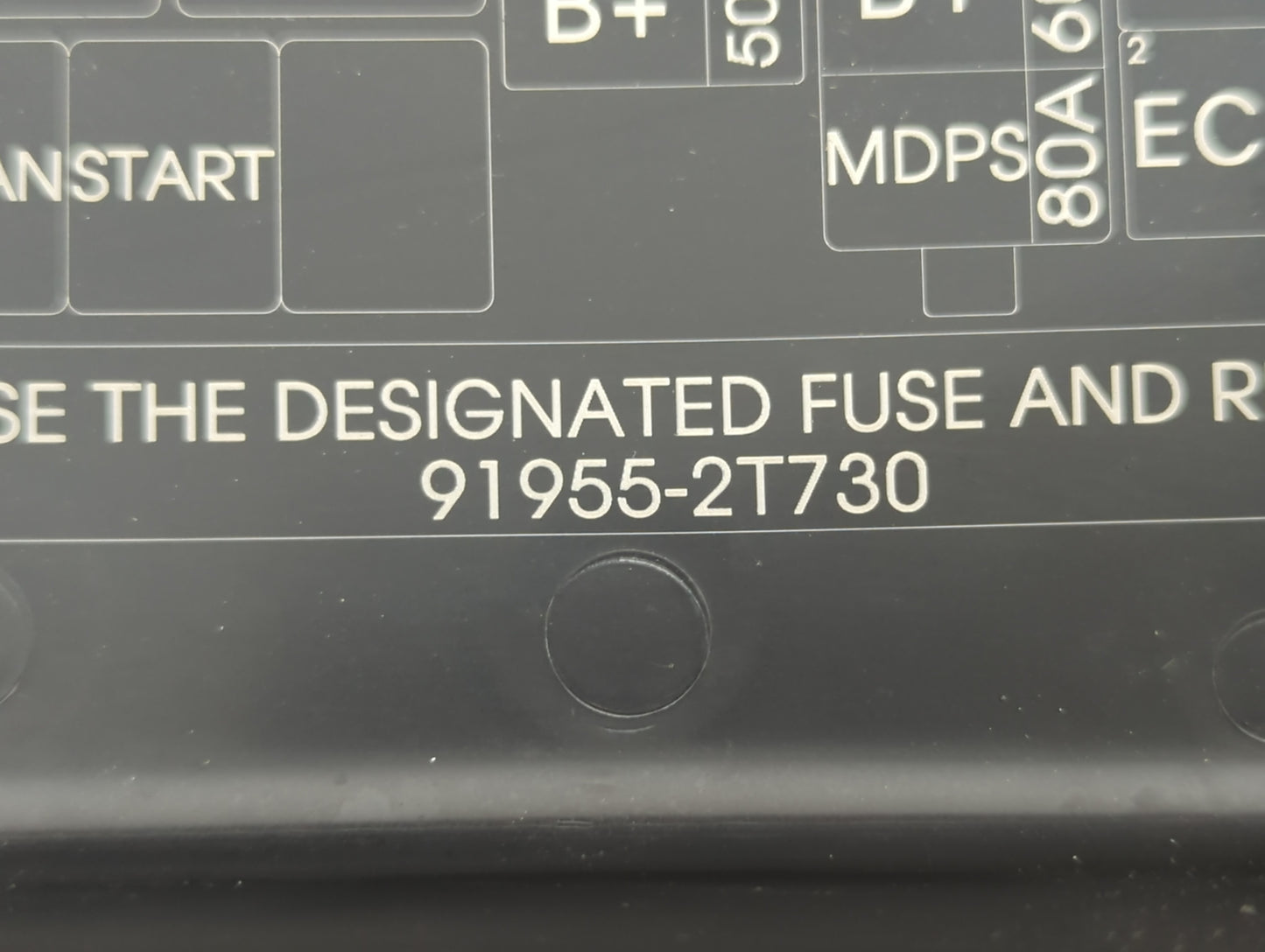 2014-2015 Kia Optima Fusebox Fuse Box Panel Relay Module P/N:91955-2T730 Fits Fits 2014 2015 OEM Used Auto Parts - Oemusedau