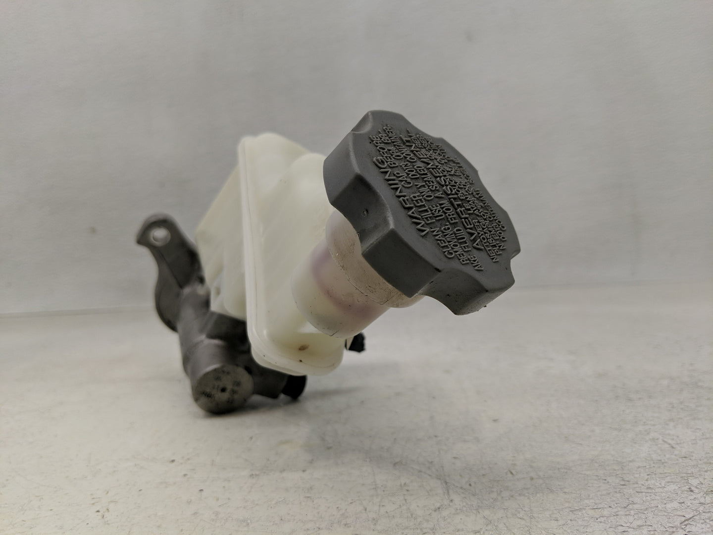 2012-2015 Kia Rio Brake Master Cylinder - Oemusedautoparts1.com