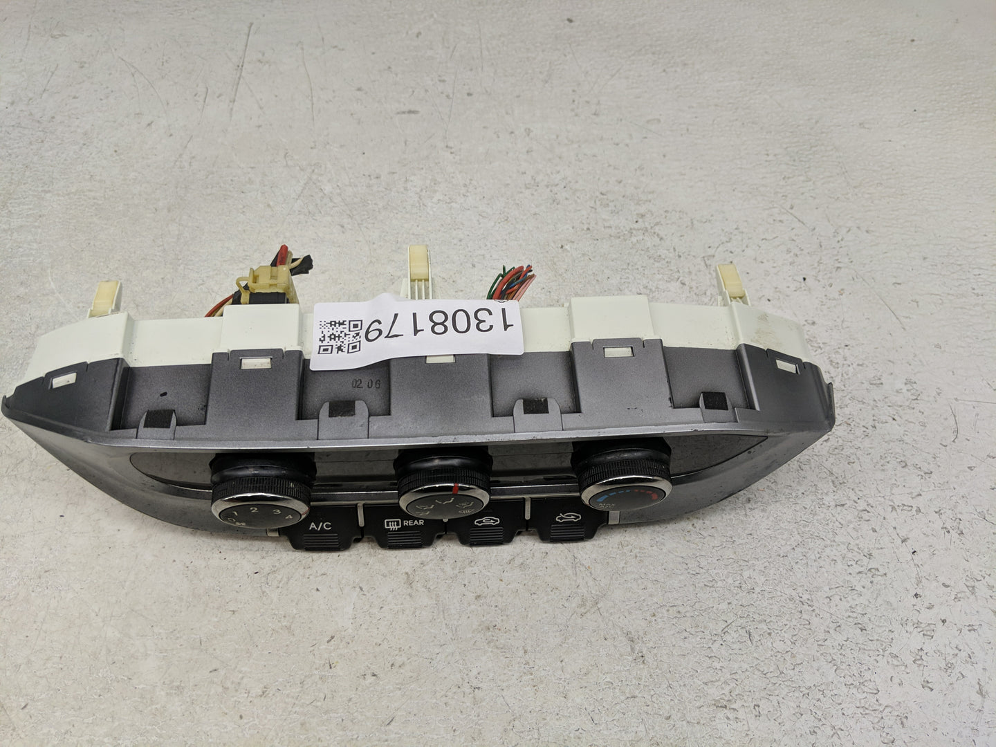 2012-2015 Kia Rio Climate Control Module Temperature AC/Heater Replacement P/N:97250-1WXXX 97250-1W060 Fits OEM Used Auto Pa