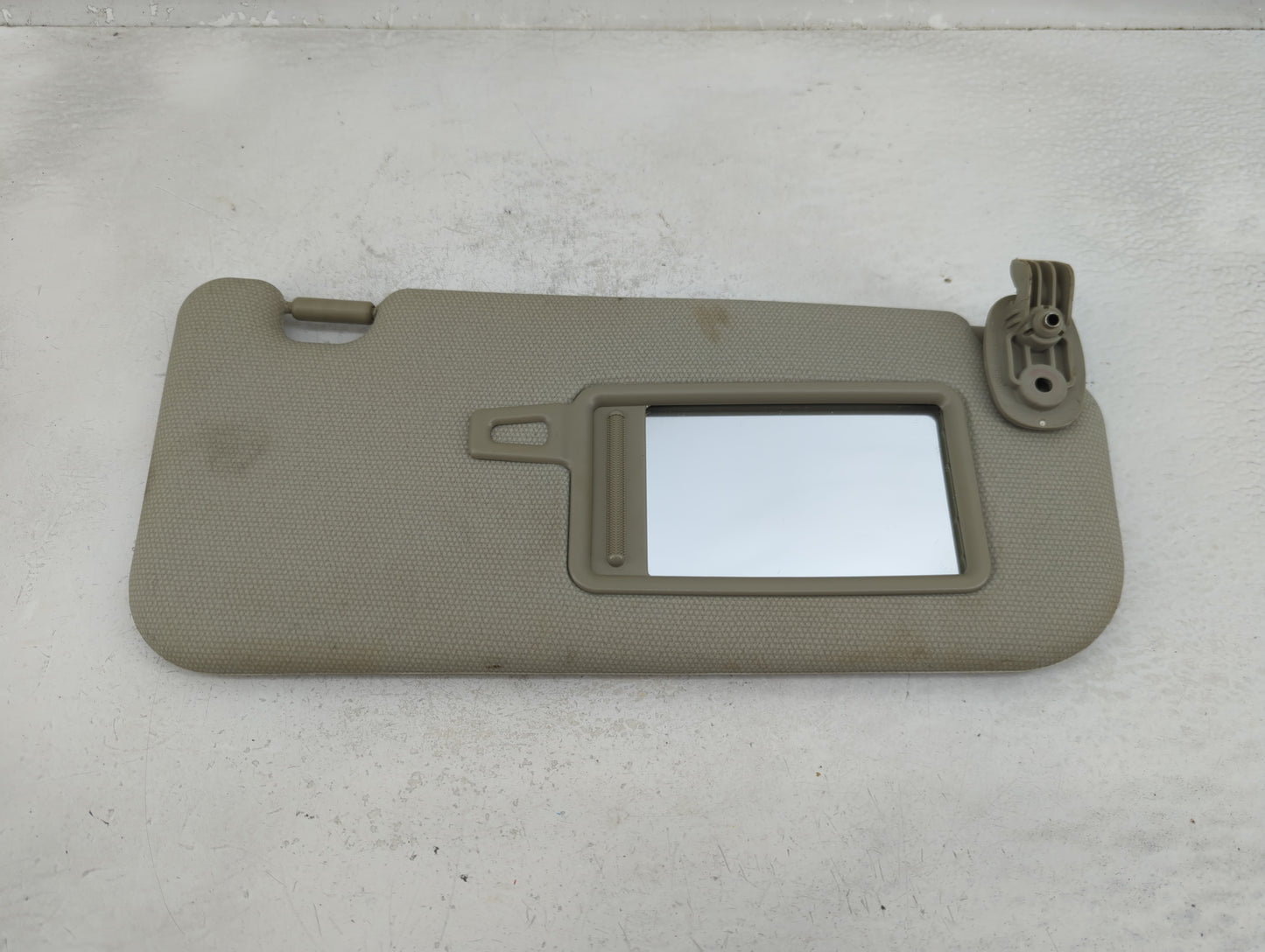 2012-2017 Kia Rio Sun Visor Shade Replacement Passenger Right Mirror Fits Fits 2012 2013 2014 2015 2016 2017 OEM Used Auto P