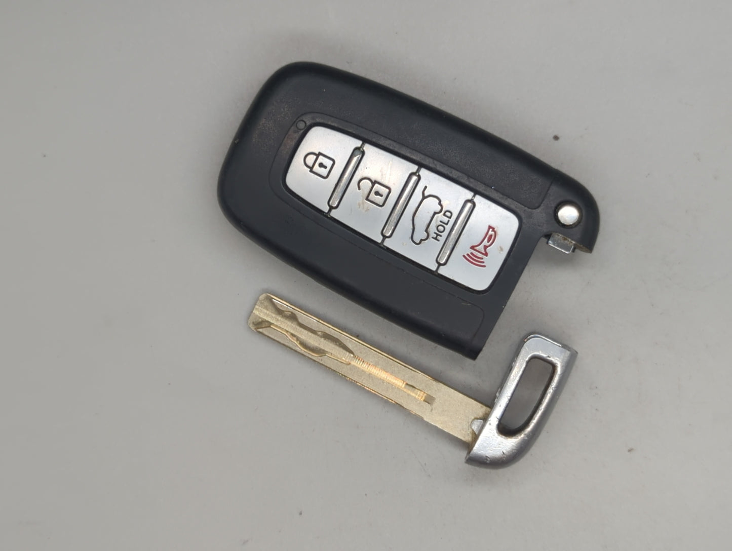 Kia Keyless Entry Remote Fob SY5HMFNA04 SVI-HMFNA04 4 buttons - Oemusedautoparts1.com