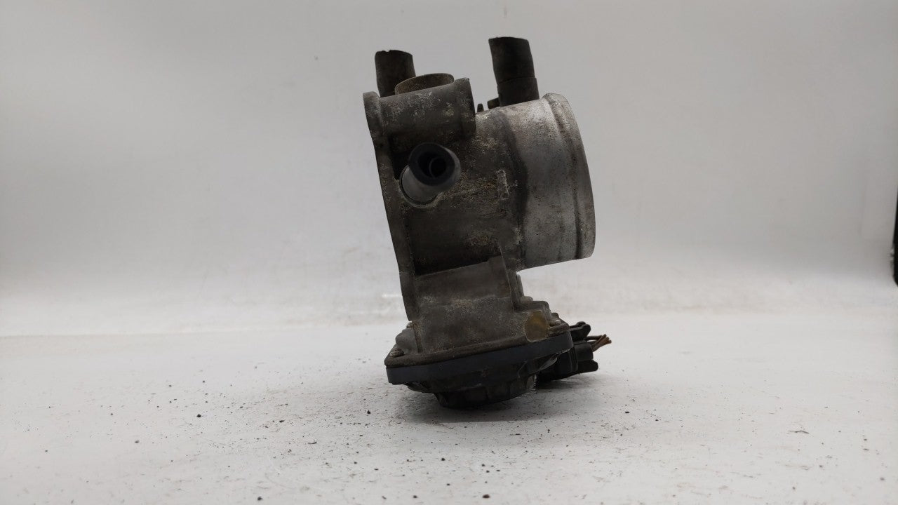 2012-2019 Kia Rio Throttle Body P/N:35100-2B300 Fits Fits 2012 2013 2014 2015 2016 2017 2018 2019 OEM Used Auto Parts - Oemu