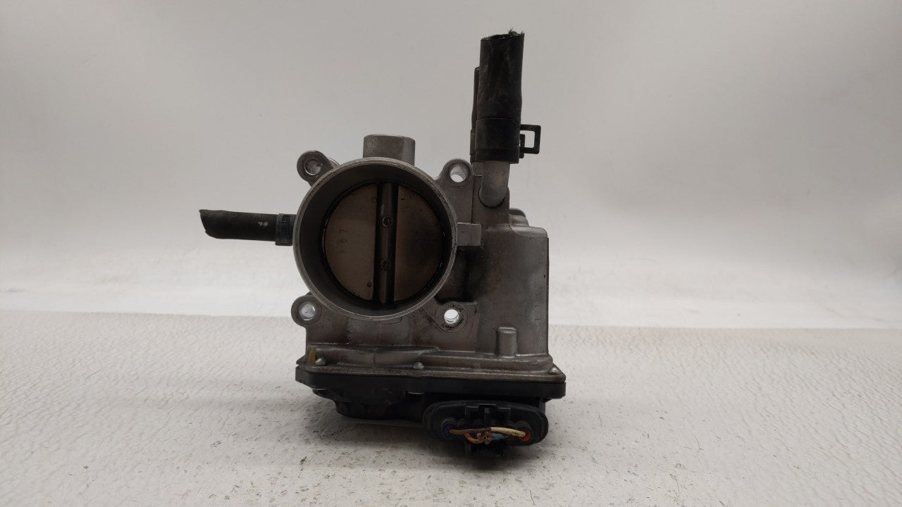 2012-2019 Kia Rio Throttle Body P/N:5302-1S02 35100-2B300 Fits Fits 2012 2013 2014 2015 2016 2017 2018 2019 OEM Used Auto Pa