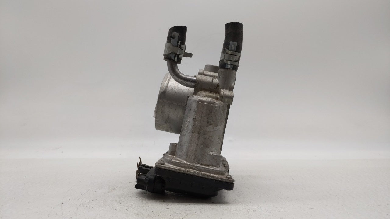 2012-2019 Kia Rio Throttle Body P/N:5302-1S02 35100-2B300 Fits Fits 2012 2013 2014 2015 2016 2017 2018 2019 OEM Used Auto Pa