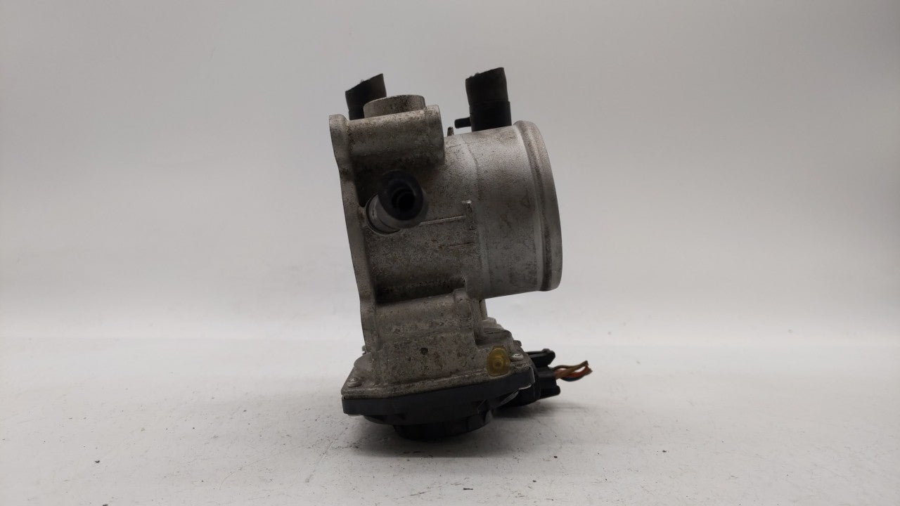 2012-2019 Kia Rio Throttle Body P/N:5302-1S02 35100-2B300 Fits Fits 2012 2013 2014 2015 2016 2017 2018 2019 OEM Used Auto Pa