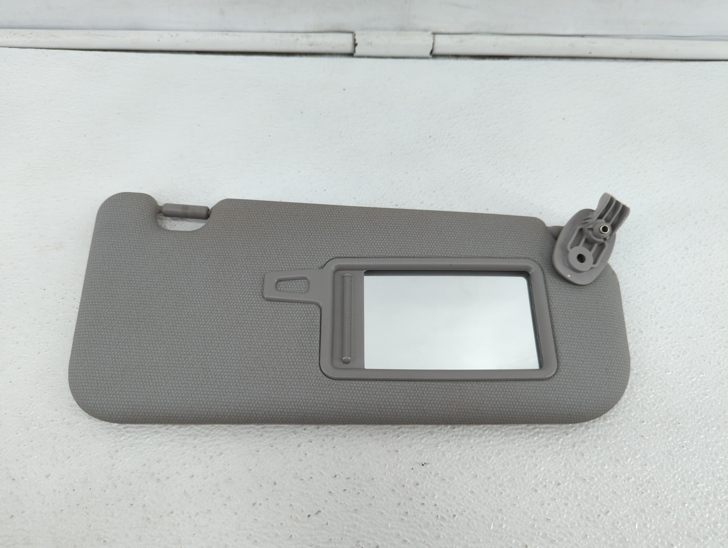 2012-2017 Kia Rio Sun Visor Shade Replacement Passenger Right Mirror Fits Fits 2012 2013 2014 2015 2016 2017 OEM Used Auto P