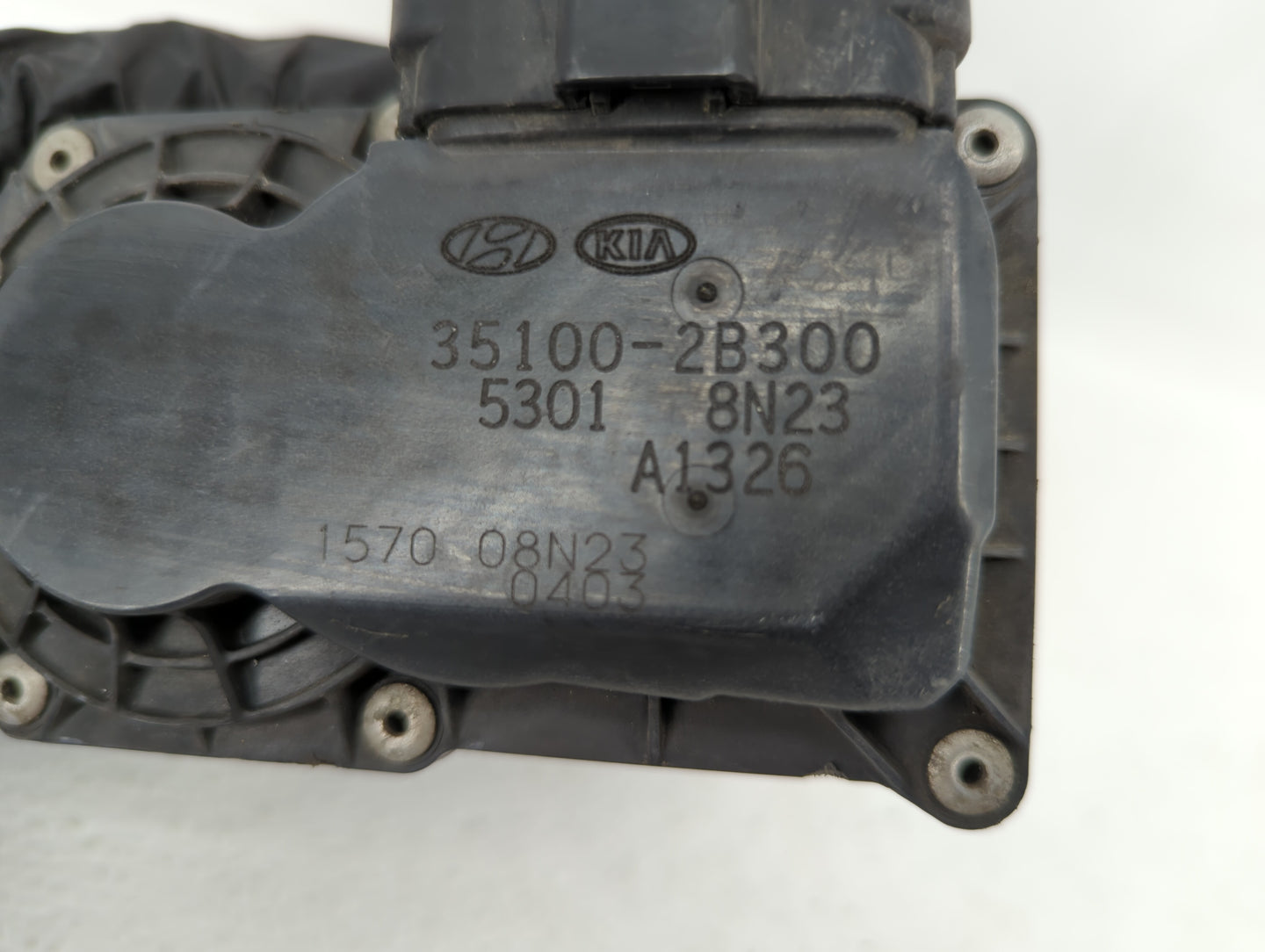 2012-2019 Kia Rio Throttle Body P/N:35100-2B300 Fits Fits 2012 2013 2014 2015 2016 2017 2018 2019 OEM Used Auto Parts - Oemu
