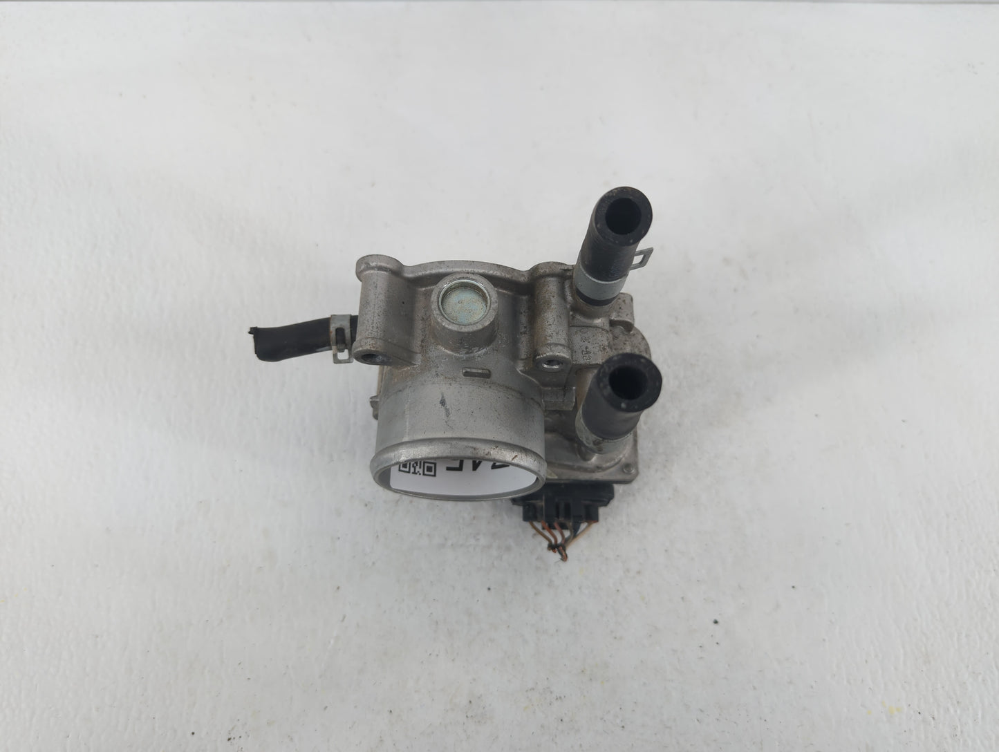 2012-2019 Kia Rio Throttle Body P/N:35100-2B300 Fits Fits 2012 2013 2014 2015 2016 2017 2018 2019 OEM Used Auto Parts - Oemu