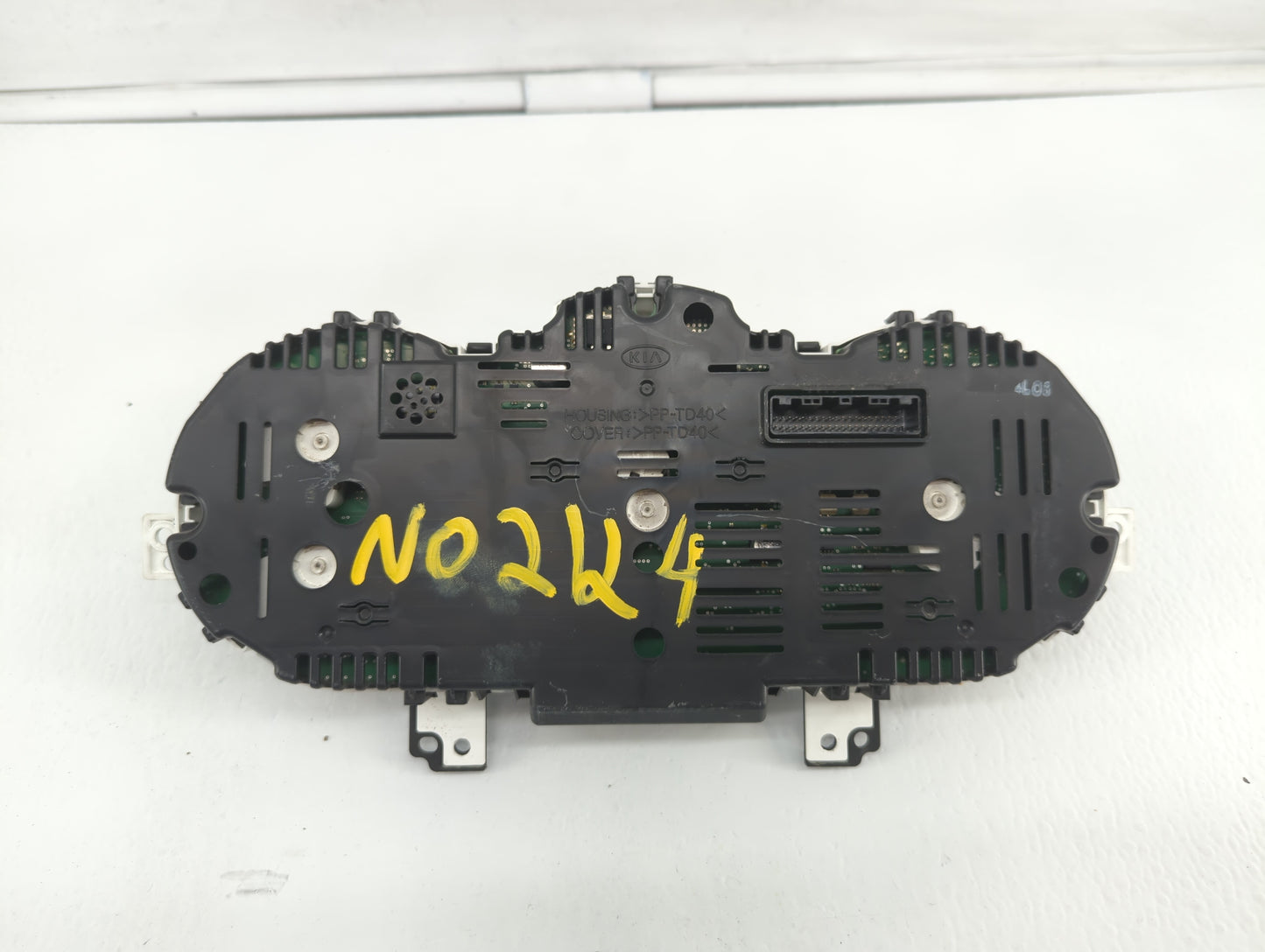 2014-2015 Kia Rio Instrument Cluster Speedometer Gauges P/N:94022-1W118 Fits Fits 2014 2015 OEM Used Auto Parts - Oemusedaut