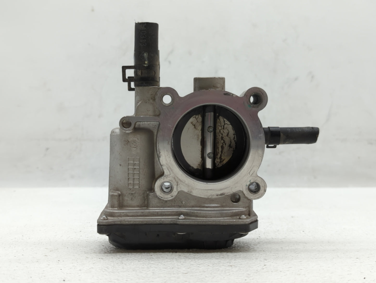 2012-2019 Kia Rio Throttle Body P/N:35100-2B300 Fits Fits 2012 2013 2014 2015 2016 2017 2018 2019 OEM Used Auto Parts - Oemu