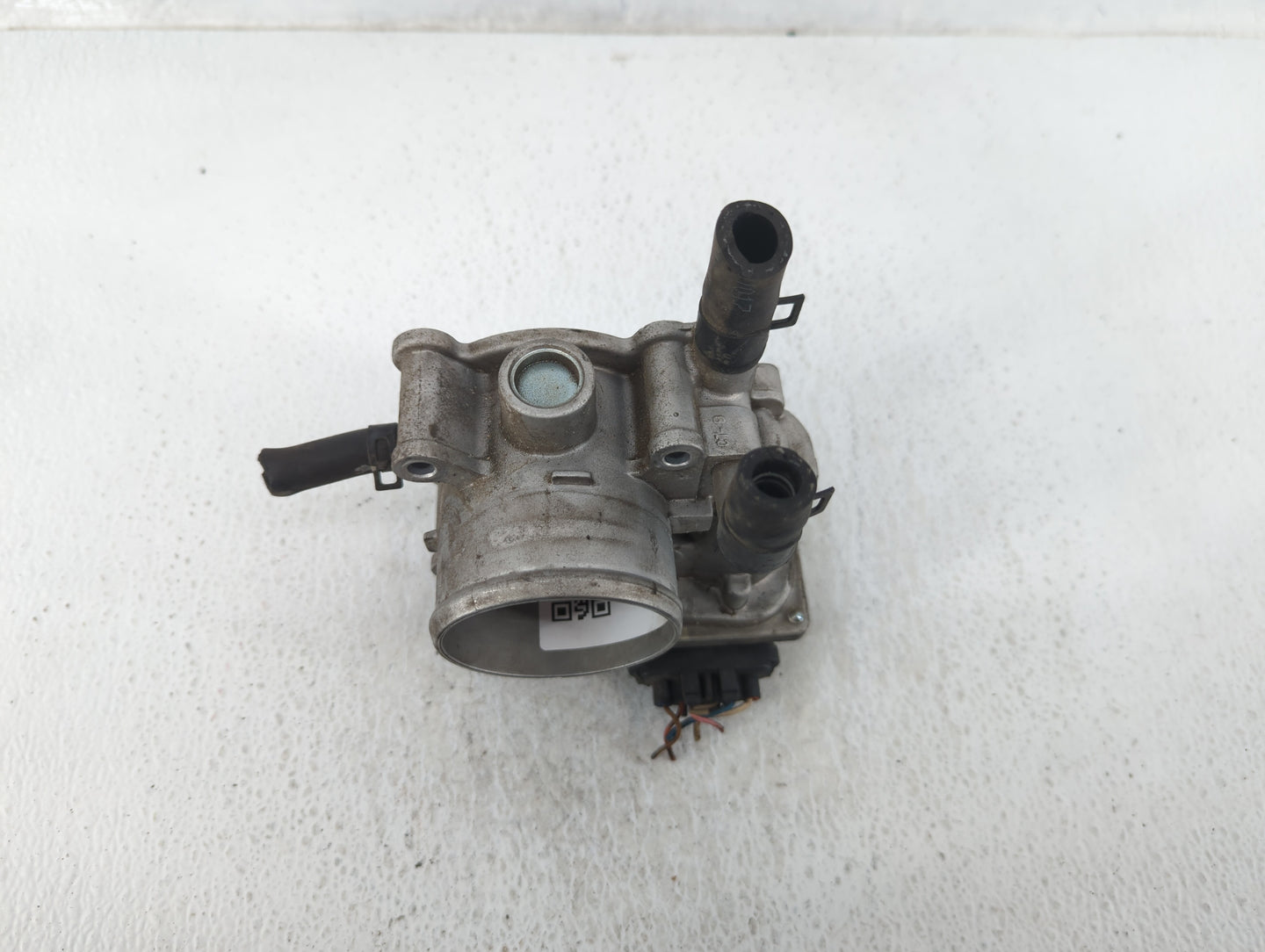 2012-2019 Kia Rio Throttle Body P/N:35100-2B300 Fits Fits 2012 2013 2014 2015 2016 2017 2018 2019 OEM Used Auto Parts - Oemu