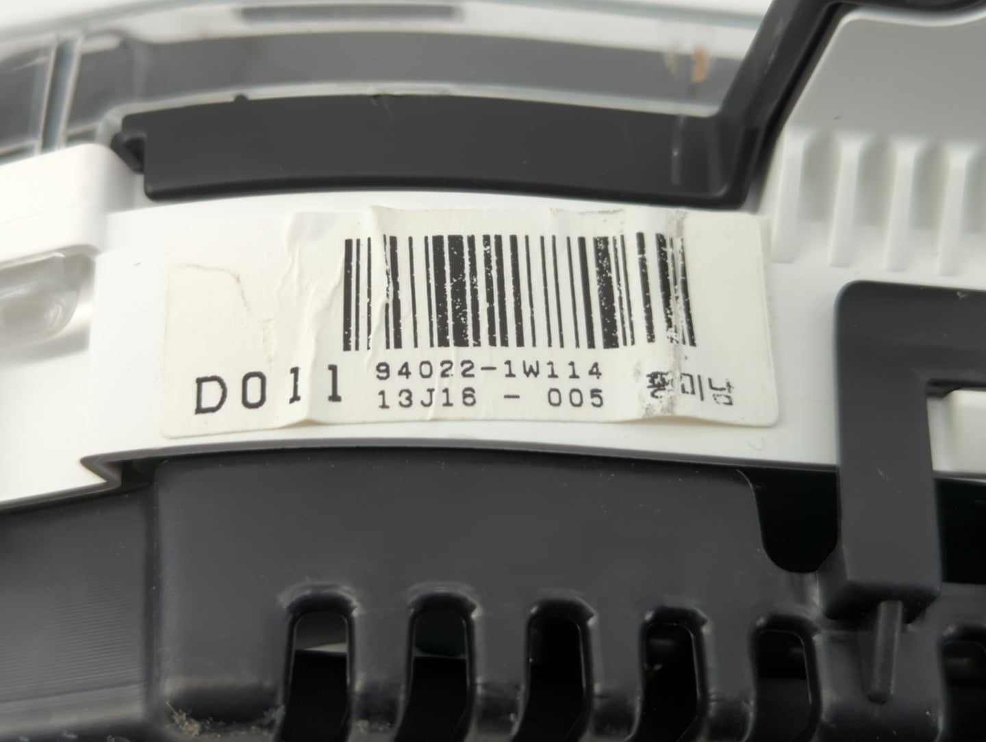 2012-2015 Kia Rio Instrument Cluster Speedometer Gauges P/N:94022-1W114 Miles: Fits Fits 2012 2013 2014 2015 OEM Used Auto P
