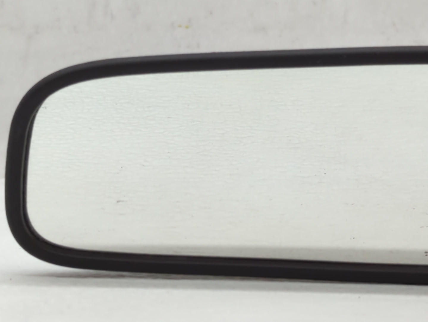 2010-2017 Kia Rio Interior Rear View Mirror Replacement OEM P/N:E4012143 Fits OEM Used Auto Parts - Oemusedautoparts1.com