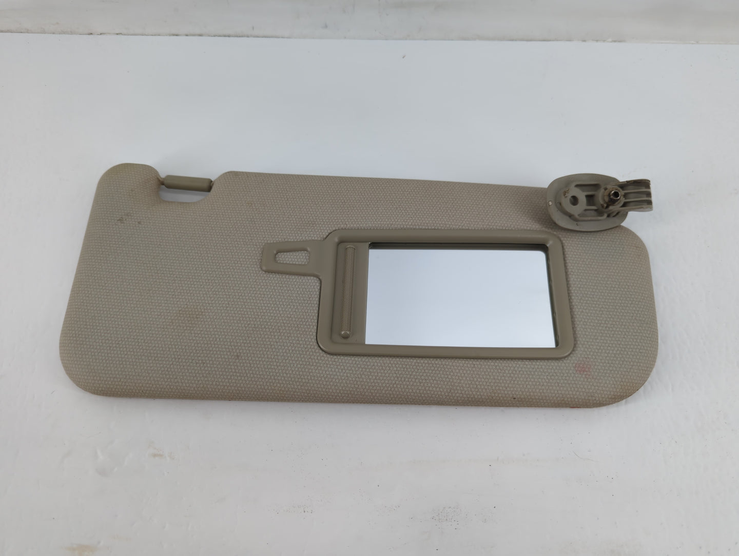 2012-2017 Kia Rio Sun Visor Shade Replacement Passenger Right Mirror Fits Fits 2012 2013 2014 2015 2016 2017 OEM Used Auto P