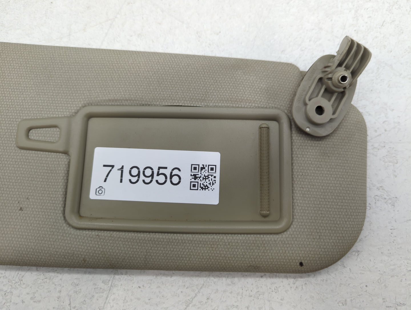 2012-2017 Kia Rio Sun Visor Shade Replacement Passenger Right Mirror Fits Fits 2012 2013 2014 2015 2016 2017 OEM Used Auto P