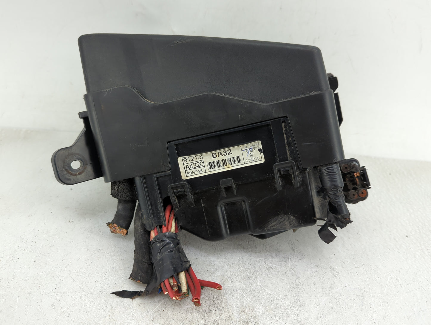 2014-2015 Kia Rondo Fusebox Fuse Box Panel Relay Module P/N:91210 A4320 Fits Fits 2014 2015 OEM Used Auto Parts - Oemusedaut
