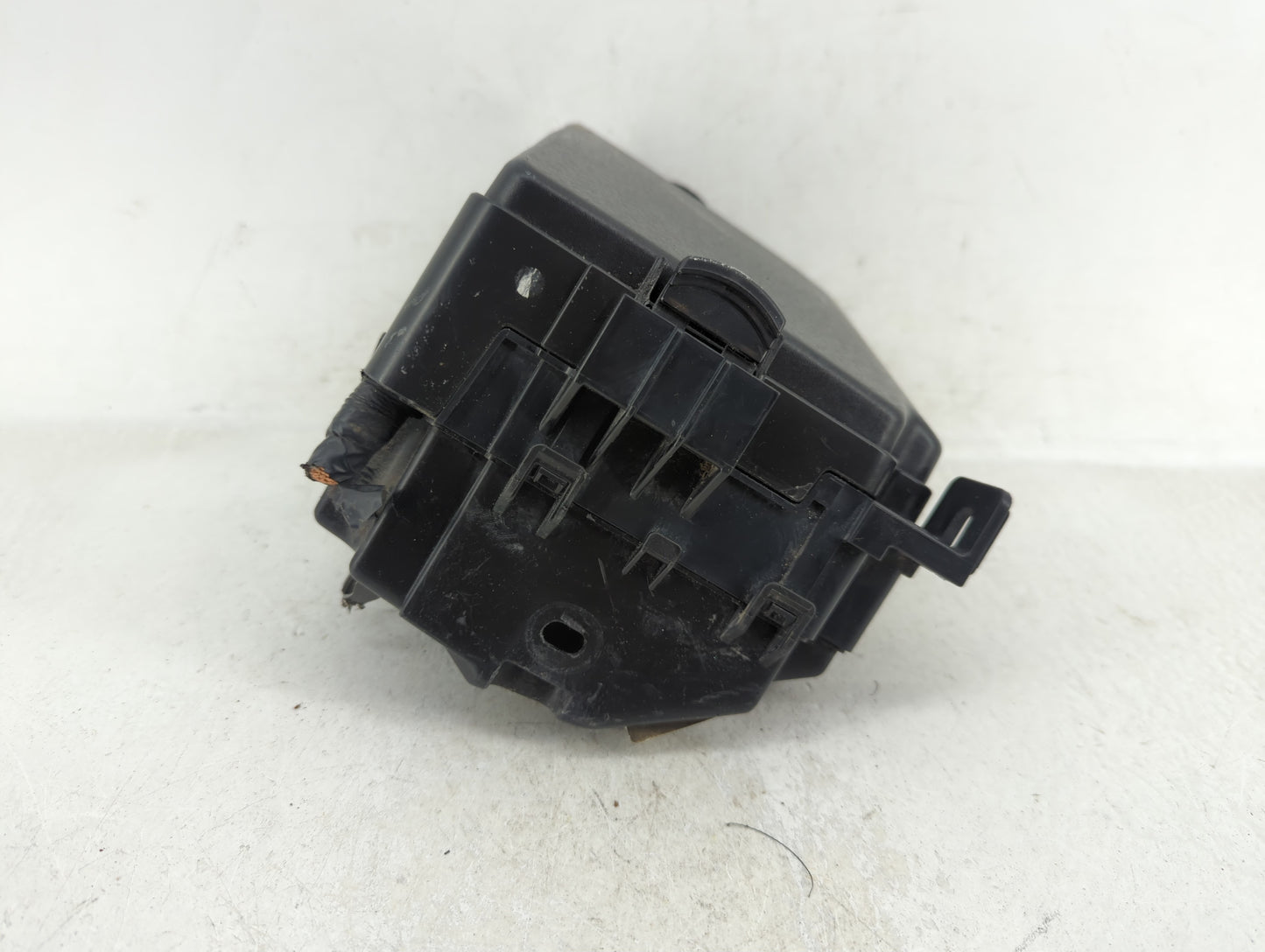 2014-2015 Kia Rondo Fusebox Fuse Box Panel Relay Module P/N:91210 A4310 Fits Fits 2014 2015 OEM Used Auto Parts - Oemusedaut