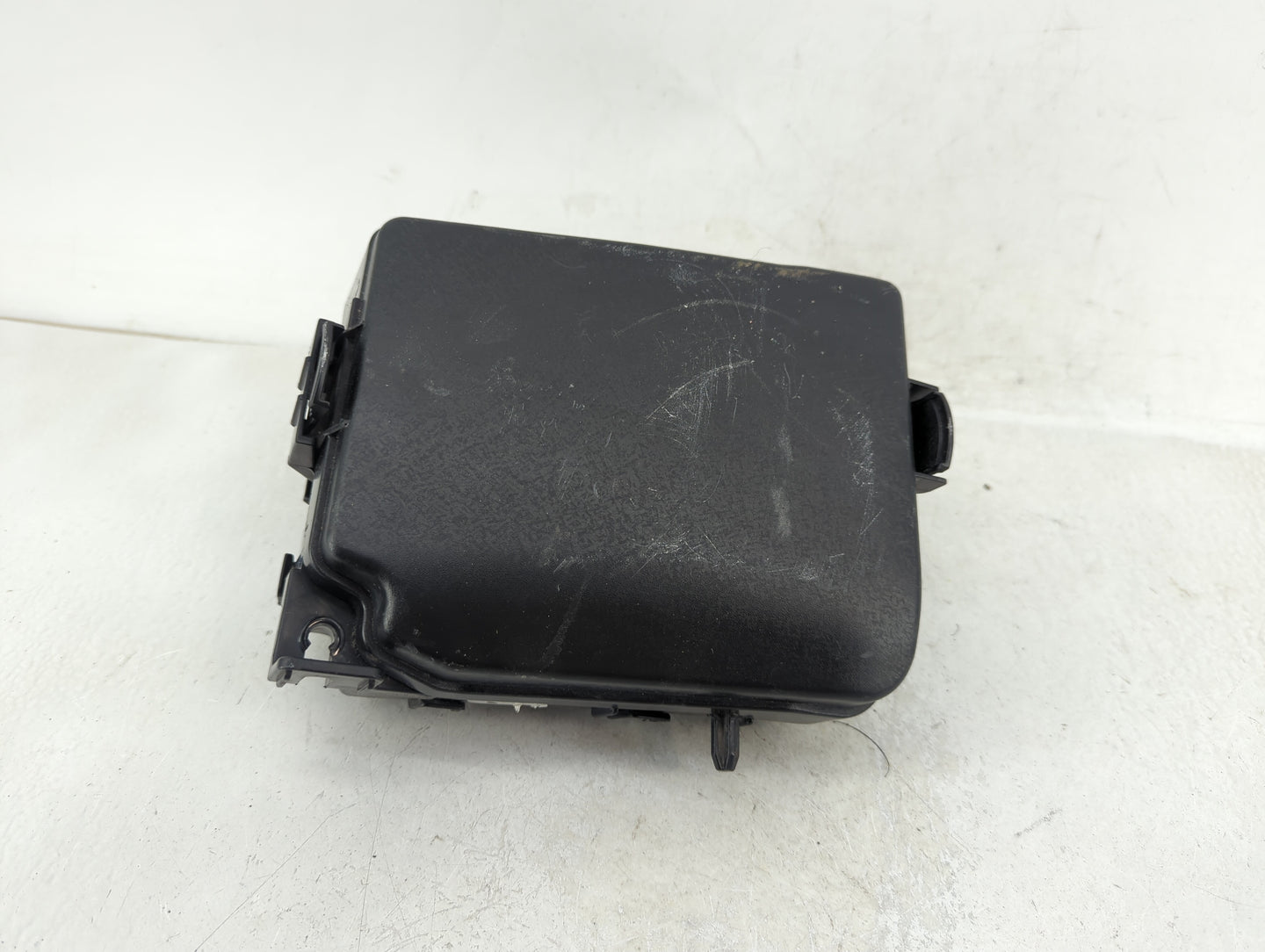 2014-2015 Kia Rondo Fusebox Fuse Box Panel Relay Module P/N:91210 A4310 Fits Fits 2014 2015 OEM Used Auto Parts - Oemusedaut