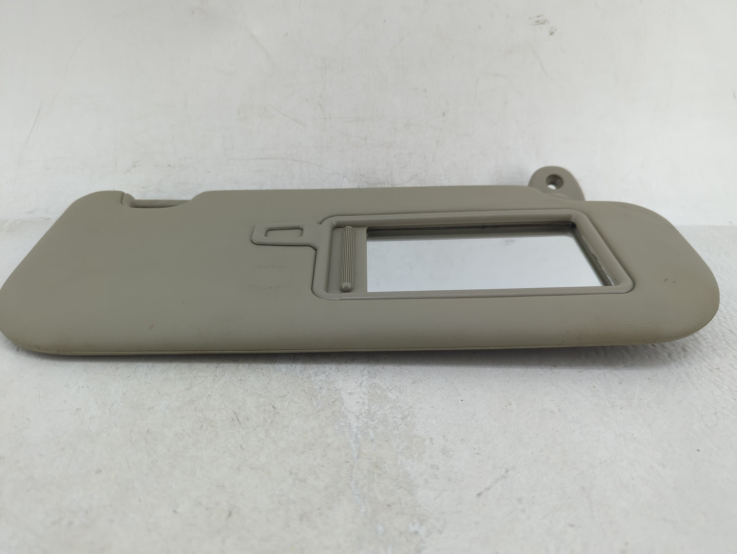 2014-2017 Kia Rondo Sun Visor Shade Replacement Passenger Right Mirror Fits Fits 2014 2015 2016 2017 OEM Used Auto Parts - O
