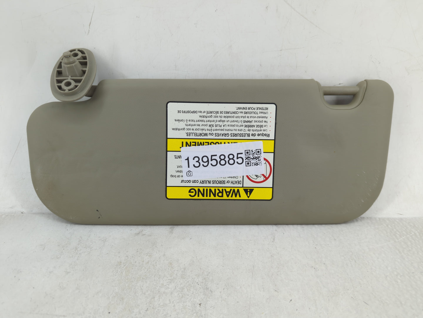 2014-2017 Kia Rondo Sun Visor Shade Replacement Passenger Right Mirror Fits Fits 2014 2015 2016 2017 OEM Used Auto Parts - O