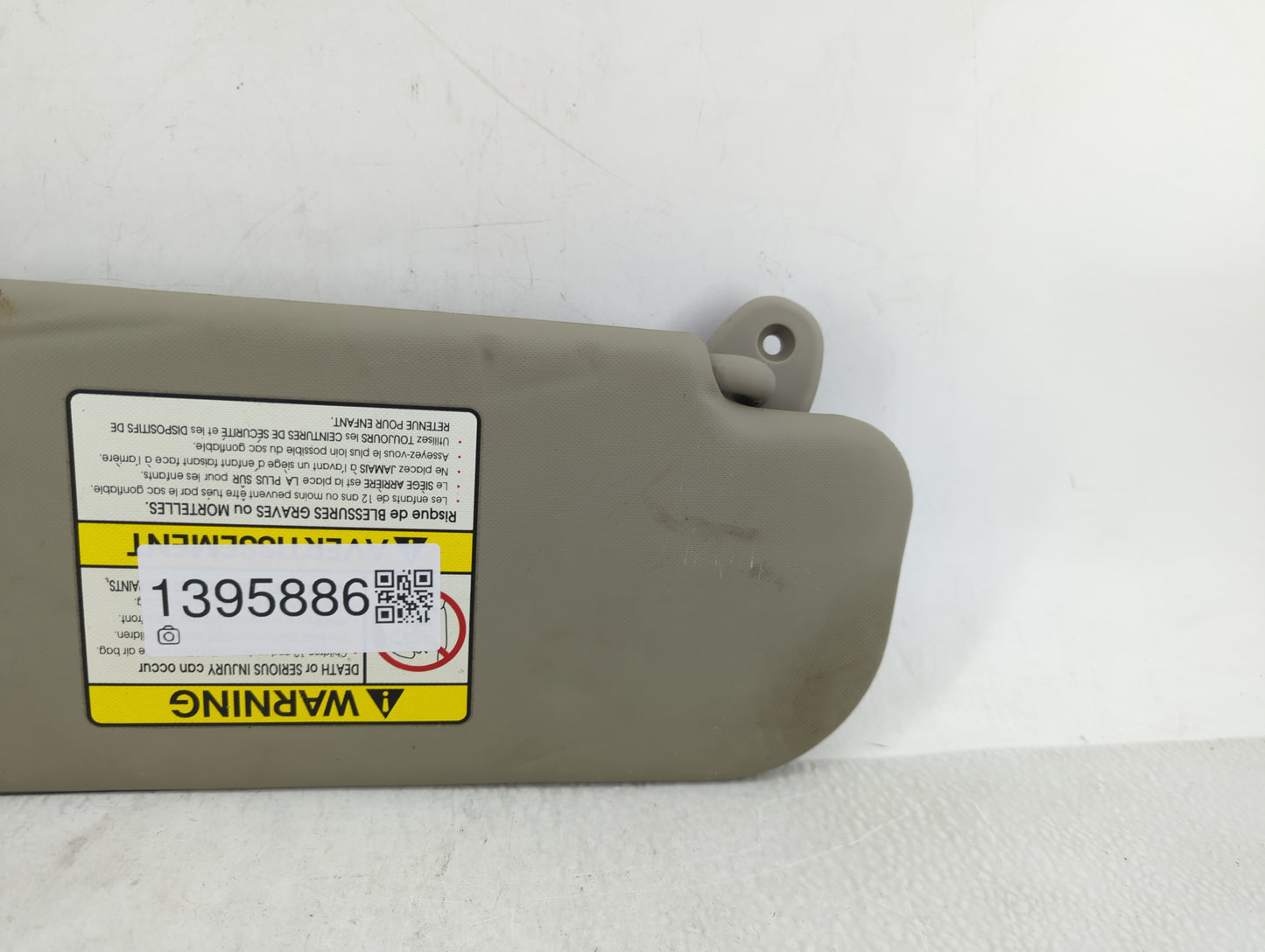 2014-2017 Kia Rondo Sun Visor Shade Replacement Driver Left Mirror Fits Fits 2014 2015 2016 2017 OEM Used Auto Parts - Oemus