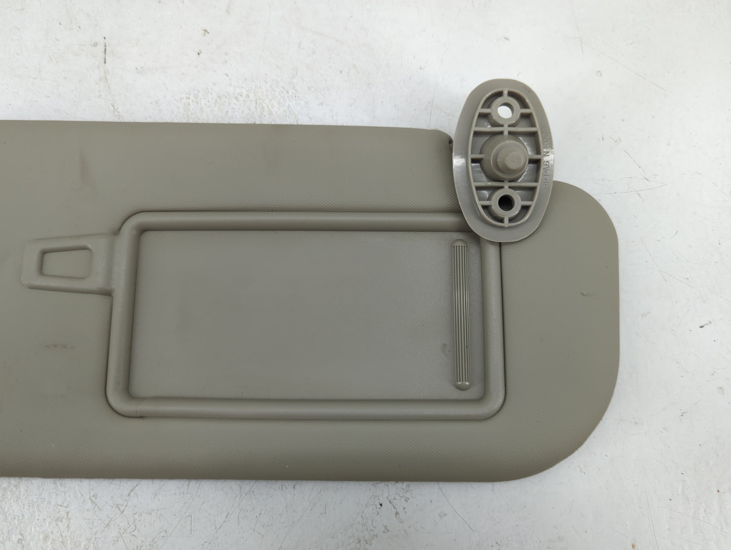 2014-2017 Kia Rondo Sun Visor Shade Replacement Passenger Right Mirror Fits Fits 2014 2015 2016 2017 OEM Used Auto Parts - O