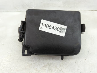 compare product 2014-2015 Kia Rondo Fusebox Fuse Box Panel Relay Module P/N:91210-A4020 91210 A4240 Fits Fits 2014 2015 OEM Used Auto Parts