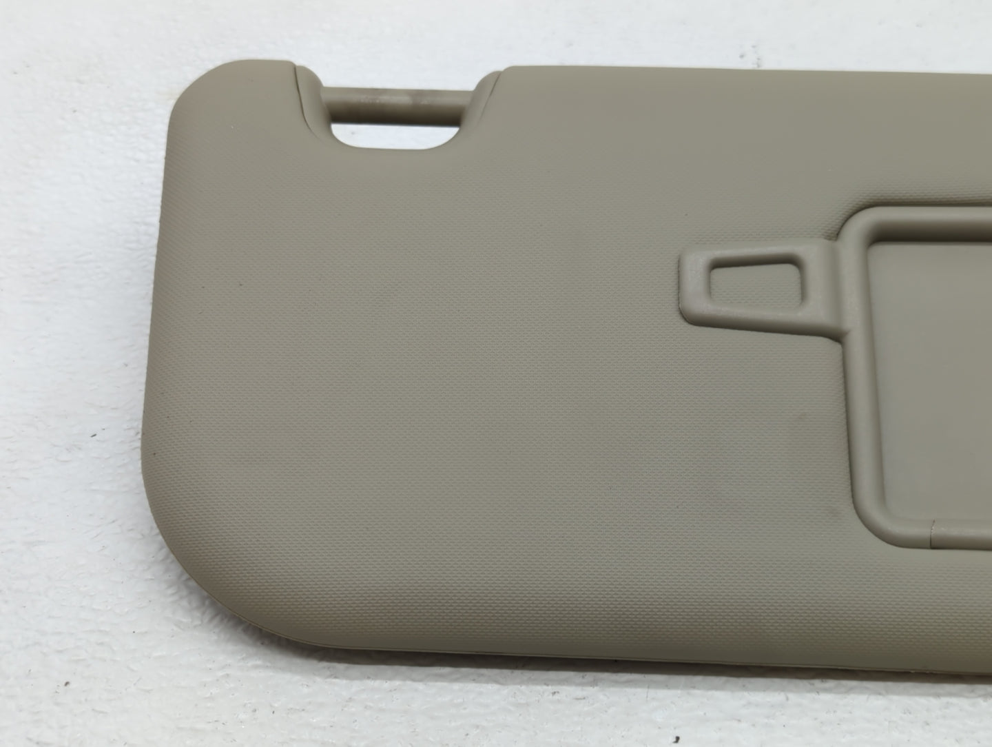 2014-2017 Kia Rondo Sun Visor Shade Replacement Passenger Right Mirror Fits Fits 2014 2015 2016 2017 OEM Used Auto Parts - O