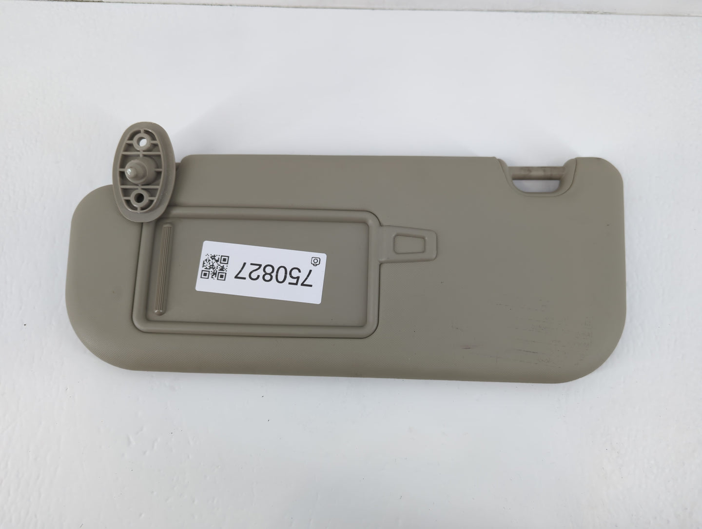 2014-2017 Kia Rondo Sun Visor Shade Replacement Driver Left Mirror Fits Fits 2014 2015 2016 2017 OEM Used Auto Parts - Oemus