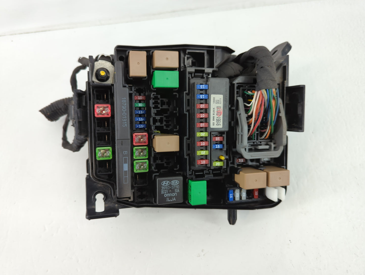 2014-2015 Kia Rondo Fusebox Fuse Box Panel Relay Module P/N:91941-A4031 Fits Fits 2014 2015 OEM Used Auto Parts - Oemusedaut