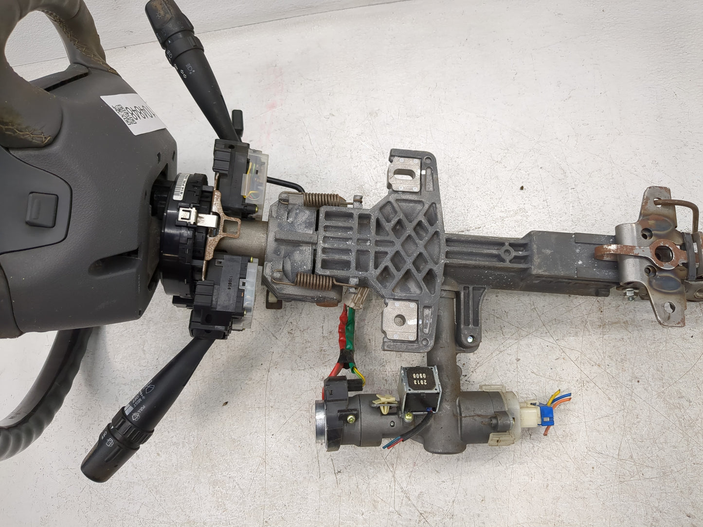 2014 Kia Sedona Steering Wheel Oem - Oemusedautoparts1.com