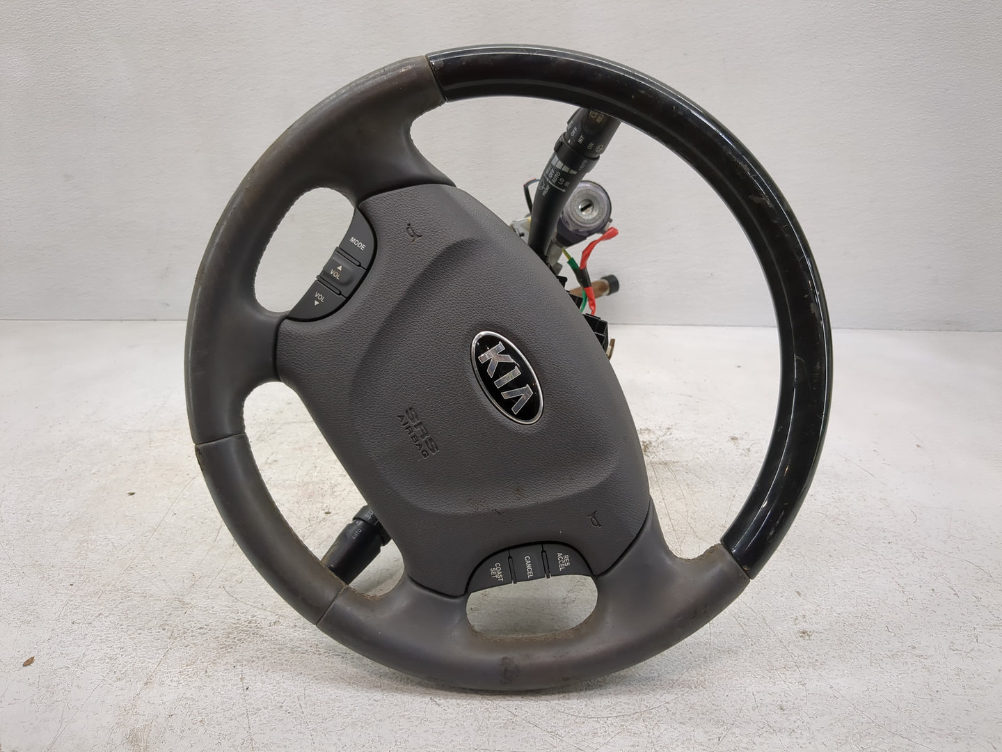 2014 Kia Sedona Steering Wheel Oem - Oemusedautoparts1.com