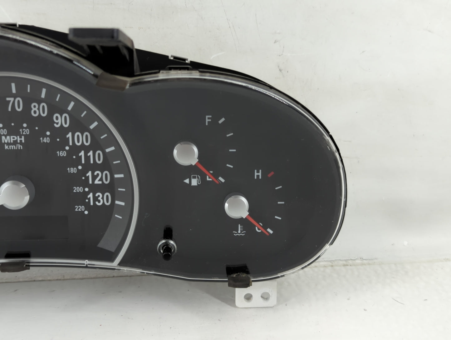 2011-2014 Kia Sedona Instrument Cluster Speedometer Gauges P/N:94011-4D080 Fits Fits 2011 2012 2014 OEM Used Auto Parts - Oe