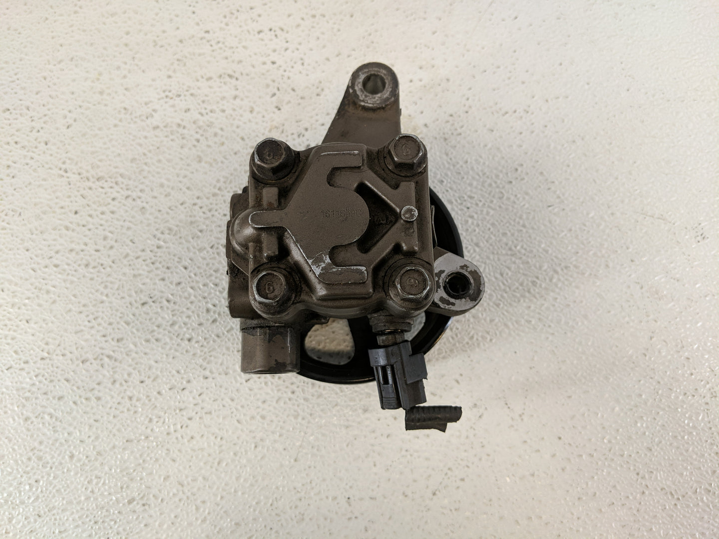 2011-2014 Kia Sedona Power Steering Column Pump Oem - Oemusedautoparts1.com