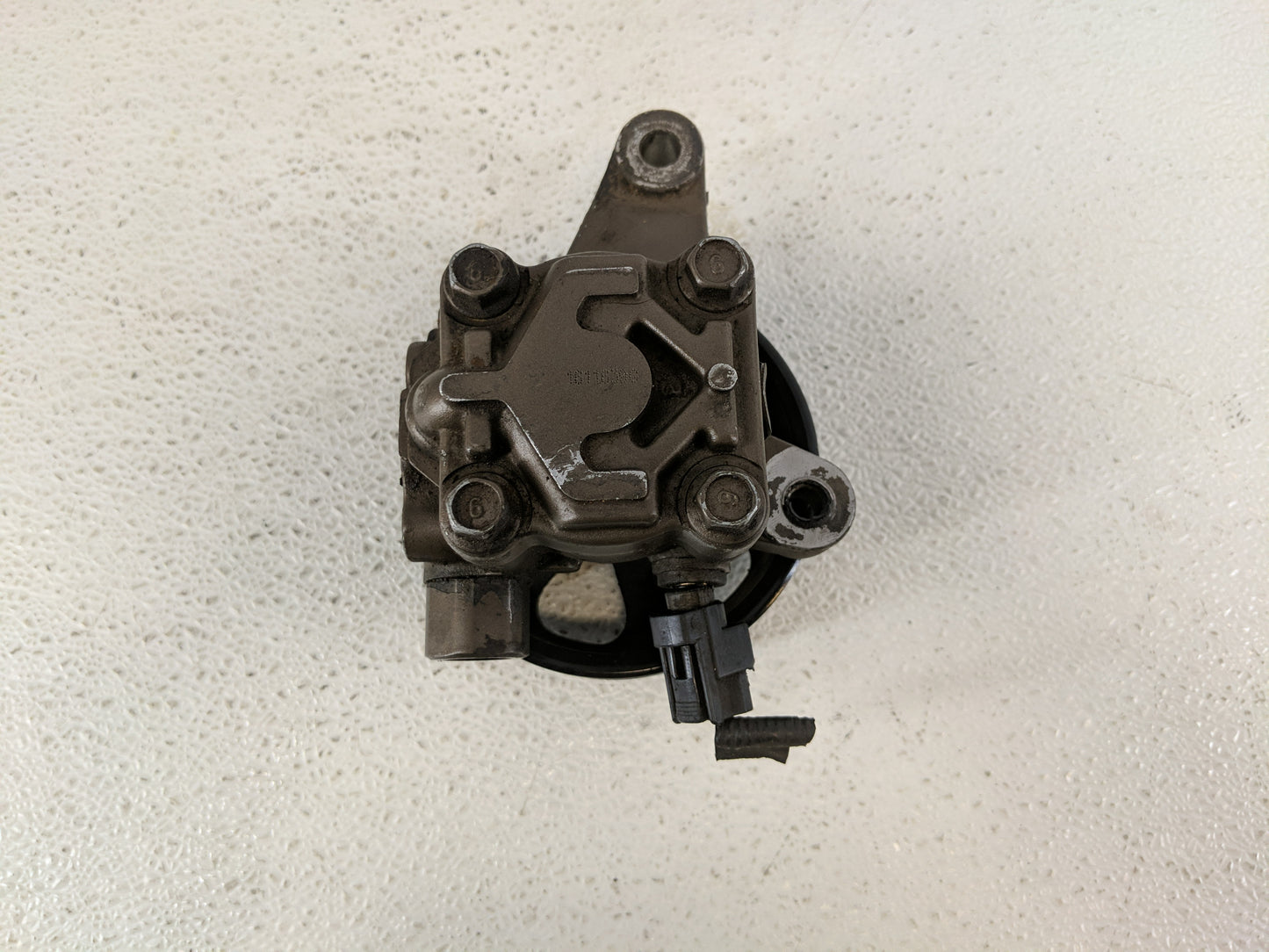 2011-2014 Kia Sedona Power Steering Column Pump Oem - Oemusedautoparts1.com