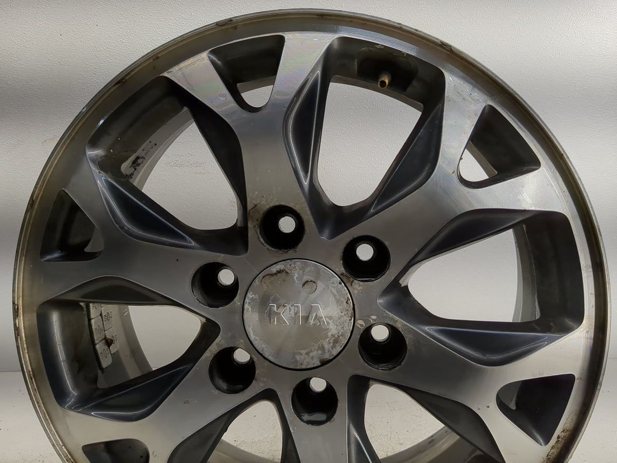 2014-2014 Kia Sedona Oem Wheel Rim 1253076 - Oemusedautoparts1.com