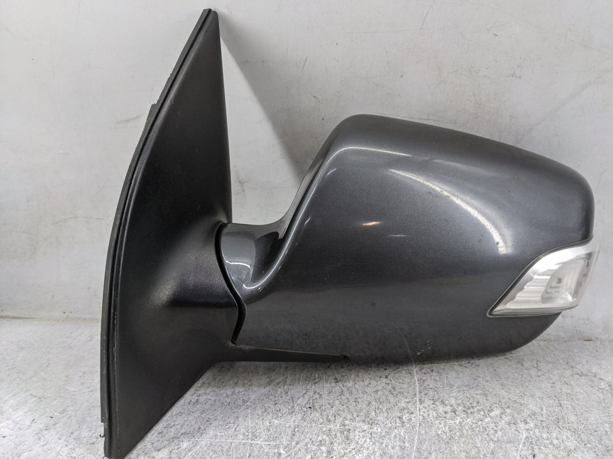 2011-2014 Kia Sedona Driver Side View Mirror - Left Door Mirror OEM Used - Oemusedautoparts1.com