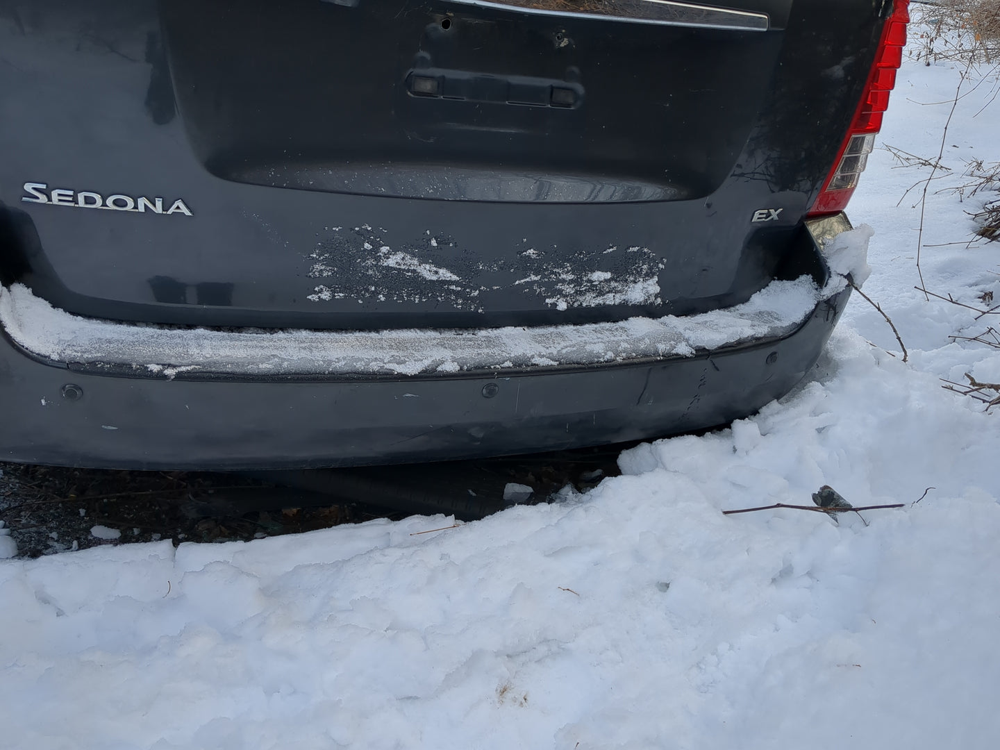 2006-2014 Kia Sedona Rear Bumper Assembly Oem - Oemusedautoparts1.com