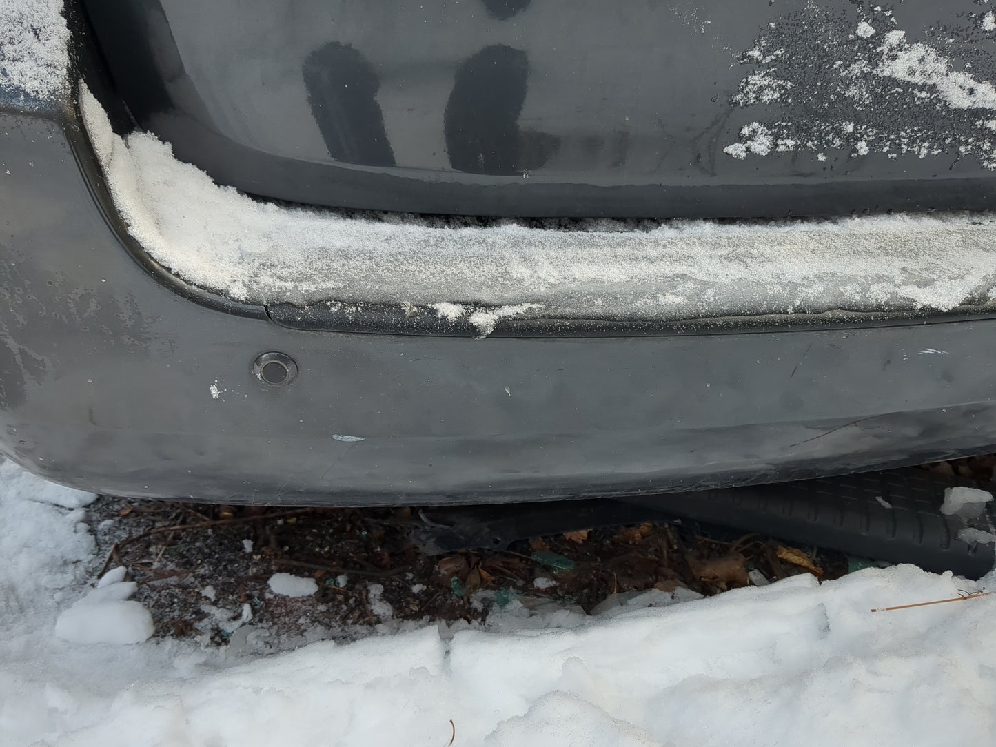 2006-2014 Kia Sedona Rear Bumper Assembly Oem - Oemusedautoparts1.com