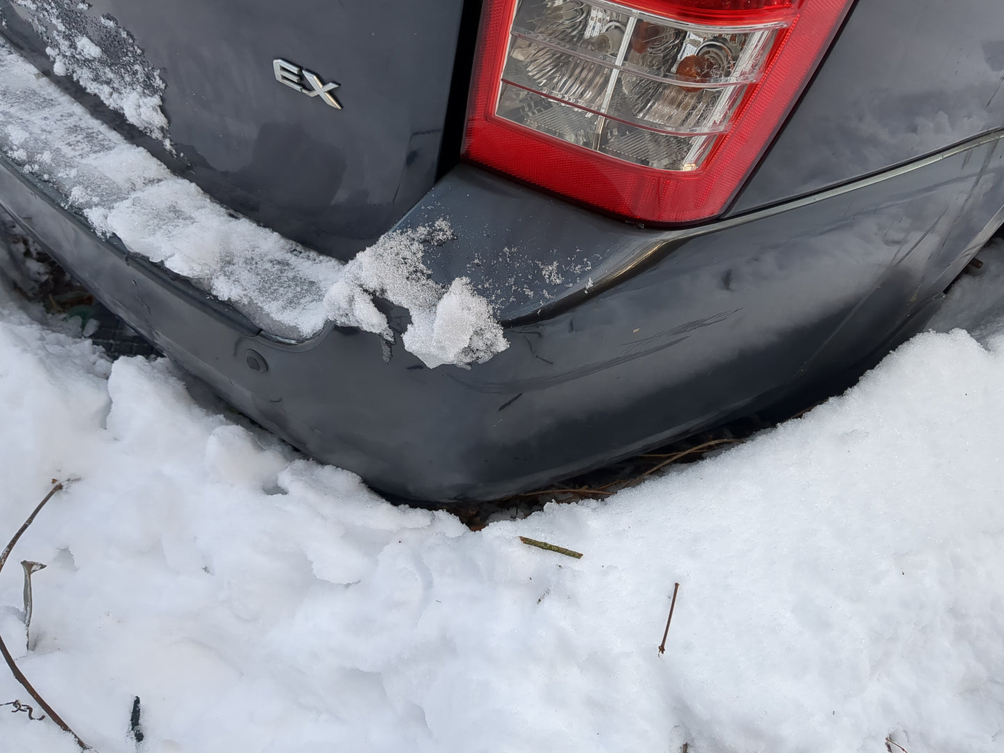 2006-2014 Kia Sedona Rear Bumper Assembly Oem - Oemusedautoparts1.com