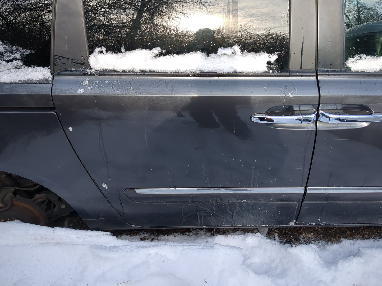 2006-2014 Kia Sedona Passenger Rear Door Oem - Oemusedautoparts1.com