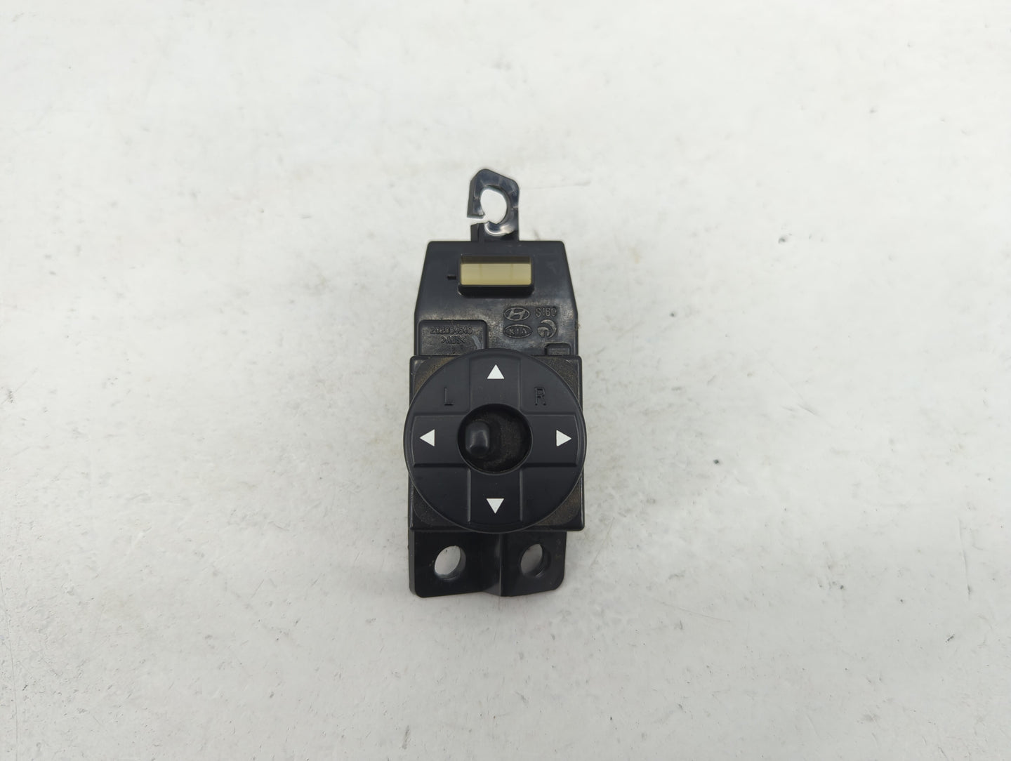 2006-2014 Kia Sedona Master Power Window Switch Replacement Driver Side Left P/N:93540-4D001 Fits OEM Used Auto Parts - Oemu