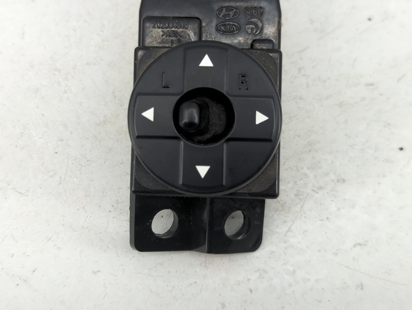 2006-2014 Kia Sedona Master Power Window Switch Replacement Driver Side Left P/N:93540-4D001 Fits OEM Used Auto Parts - Oemu