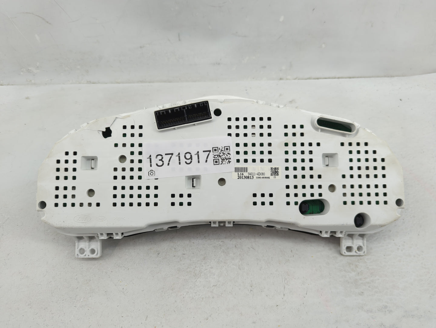 2011-2014 Kia Sedona Instrument Cluster Speedometer Gauges P/N:94011-4D080 Fits Fits 2011 2012 2014 OEM Used Auto Parts - Oe