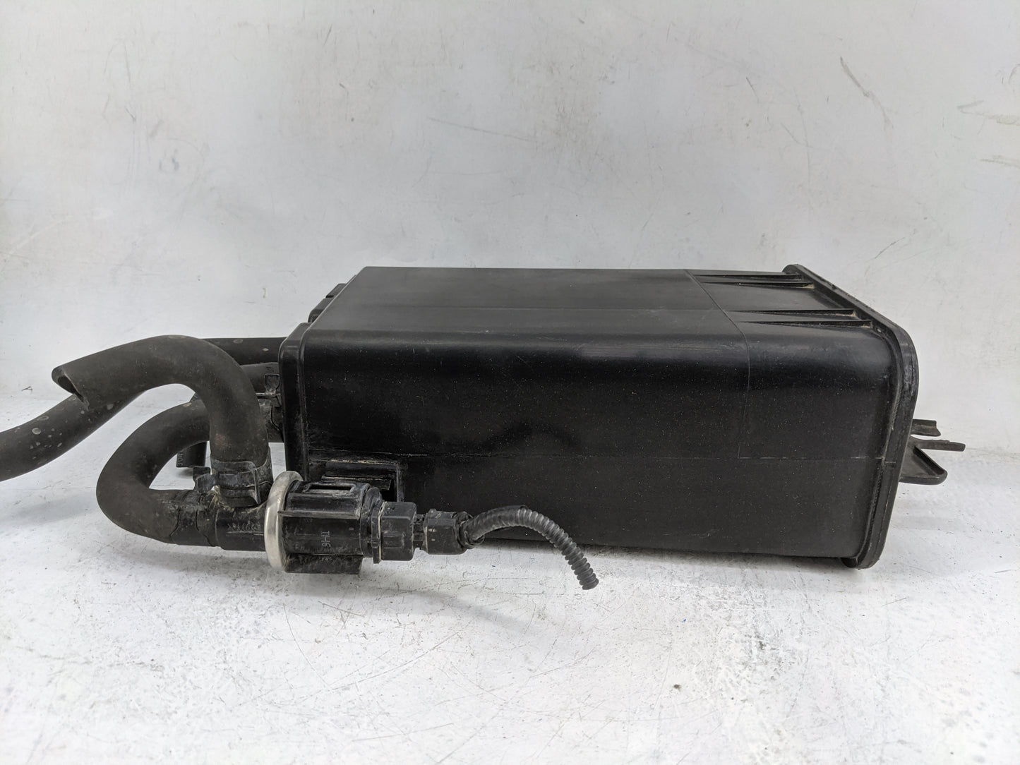 2014 Kia Sedona Fuel Vapor Charcoal Canister - Oemusedautoparts1.com