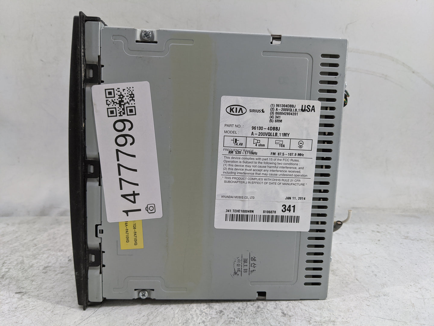 2011-2014 Kia Sedona Radio AM FM Cd Player Receiver Replacement P/N:96130-4DBBJ 961304DBBJ Fits Fits 2011 2012 2014 OEM Used